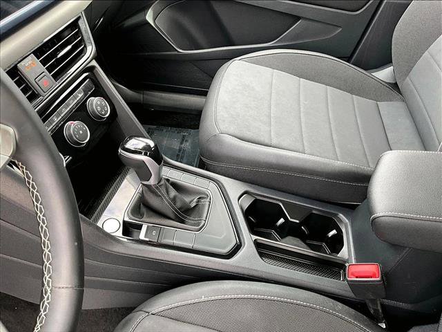 Used 2023 Volkswagen Taos SE image 15