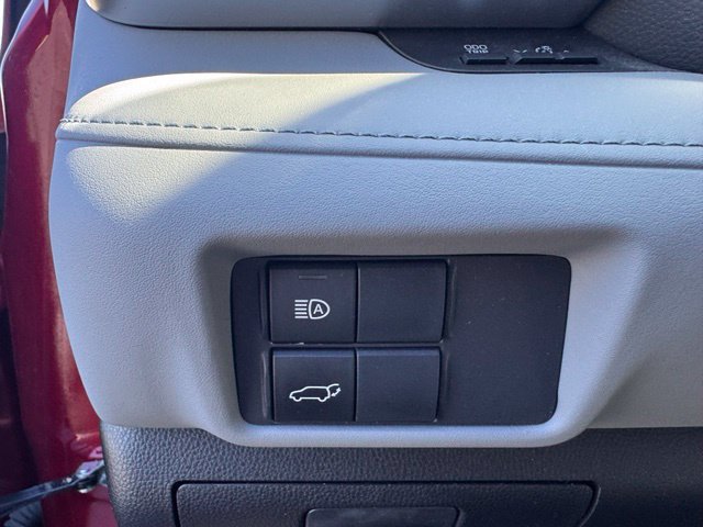 Certified 2022 Toyota Highlander XLE AWD/4WD image 23