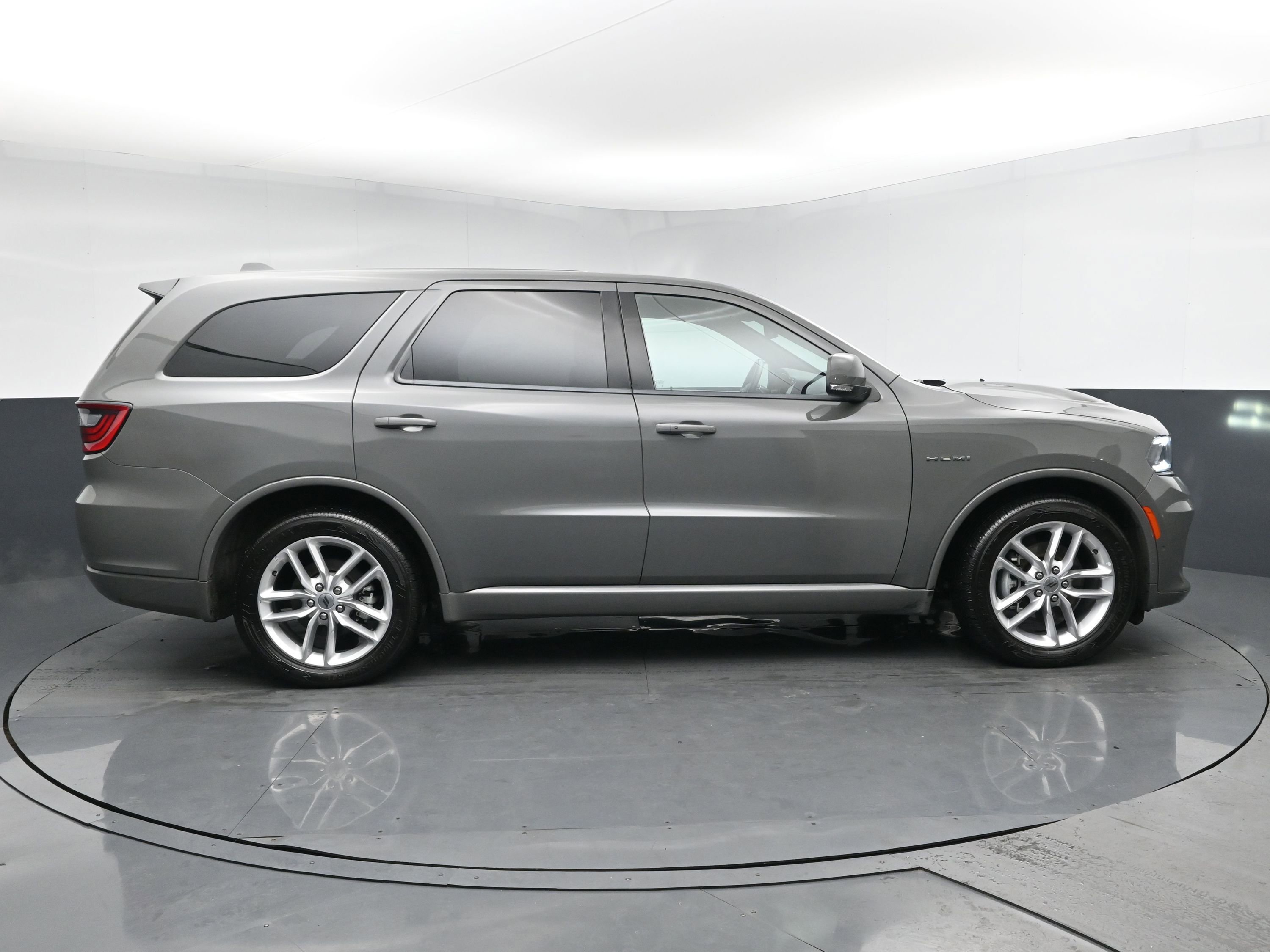 Used 2022 Dodge Durango R/T image 3