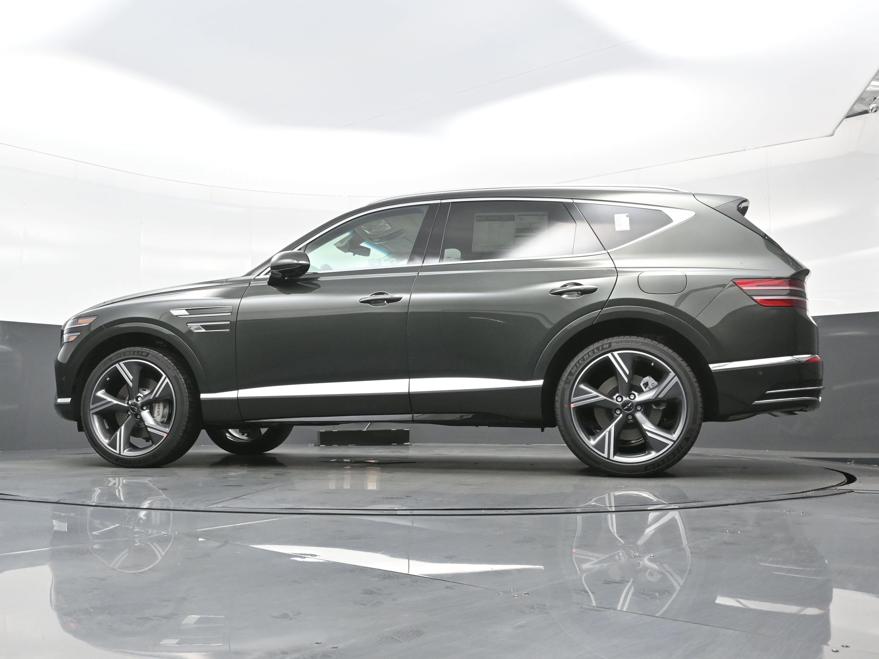 New 2025 Genesis GV80 3.5T Prestige image 14