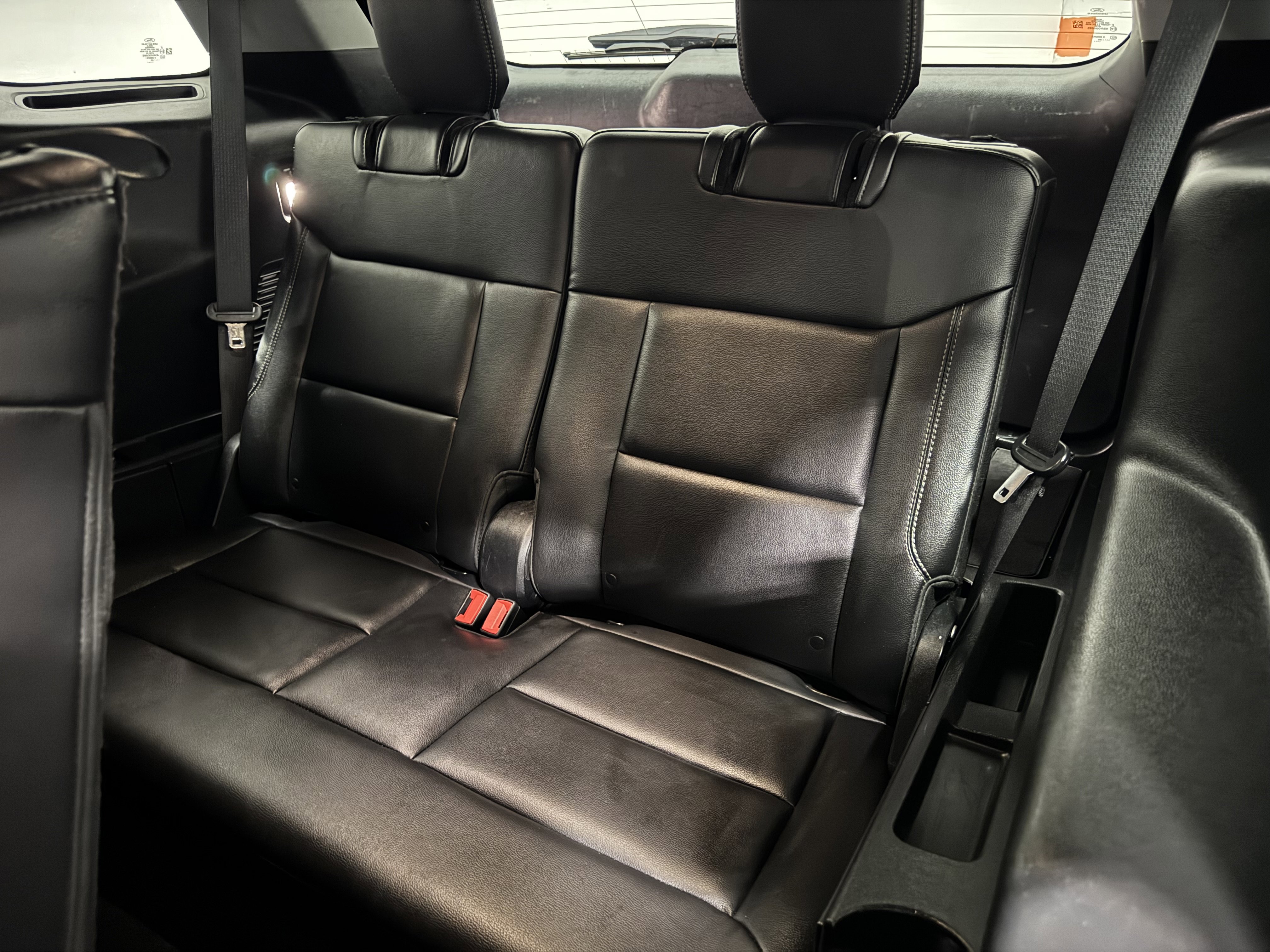 Used 2024 Ford Explorer Limited image 16