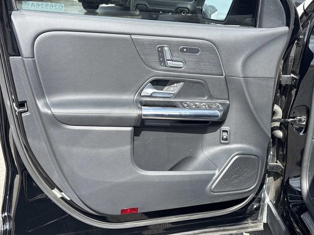 Used 2021 Mercedes-Benz GLA 250 4MATIC image 11