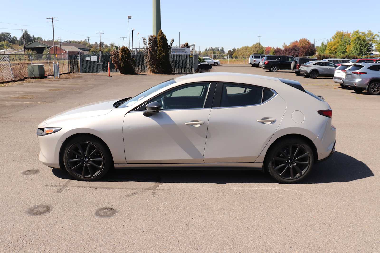 Used 2024 MAZDA MAZDA3 s FWD image 8