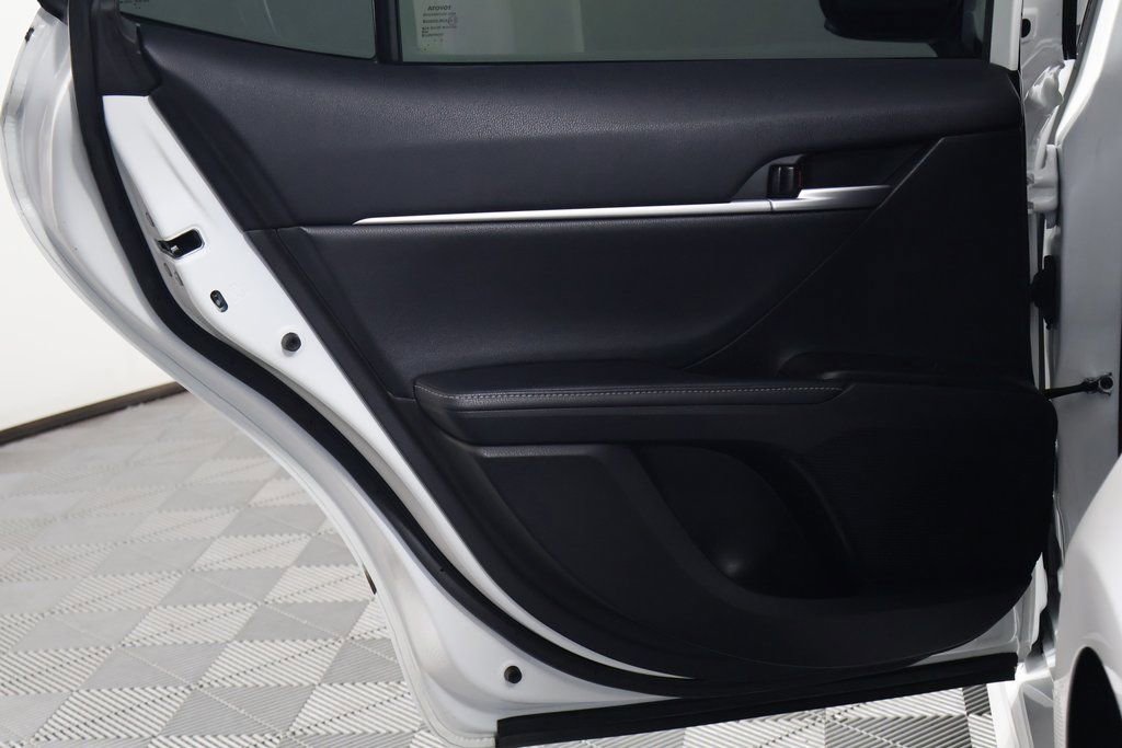 Used 2023 Toyota Camry XSE image 13