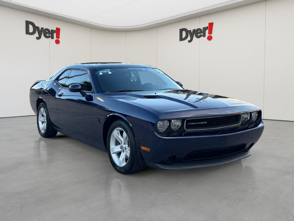 Used 2013 Dodge Challenger SXT RWD image 7
