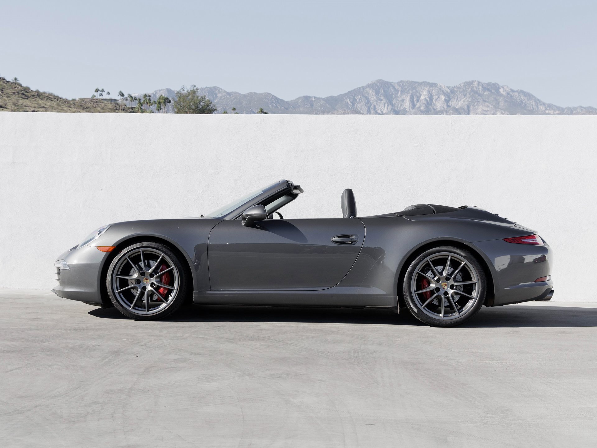 Used 2016 Porsche 911 Carrera S image 2