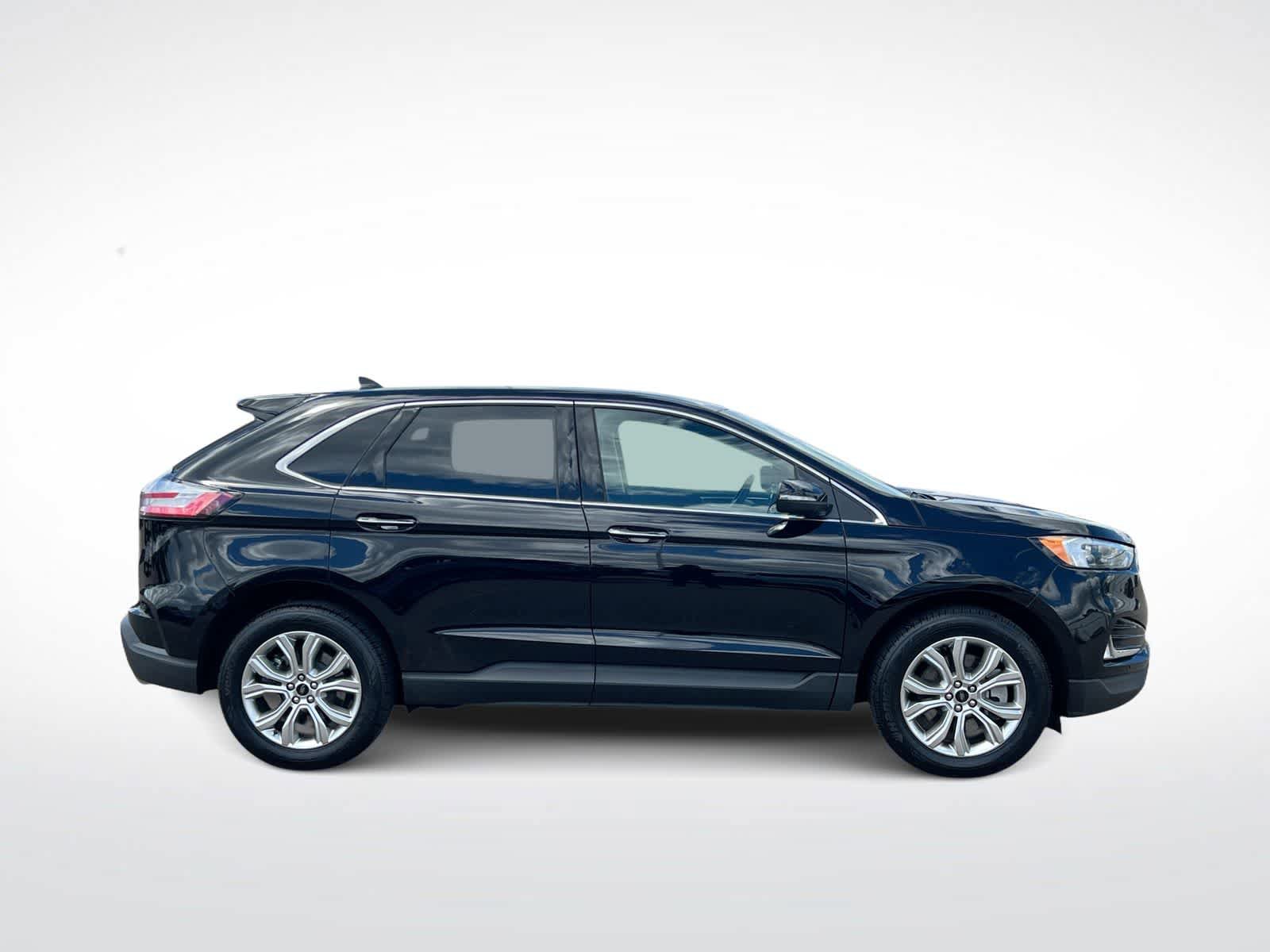 Used 2024 Ford Edge Titanium AWD/4WD image 9