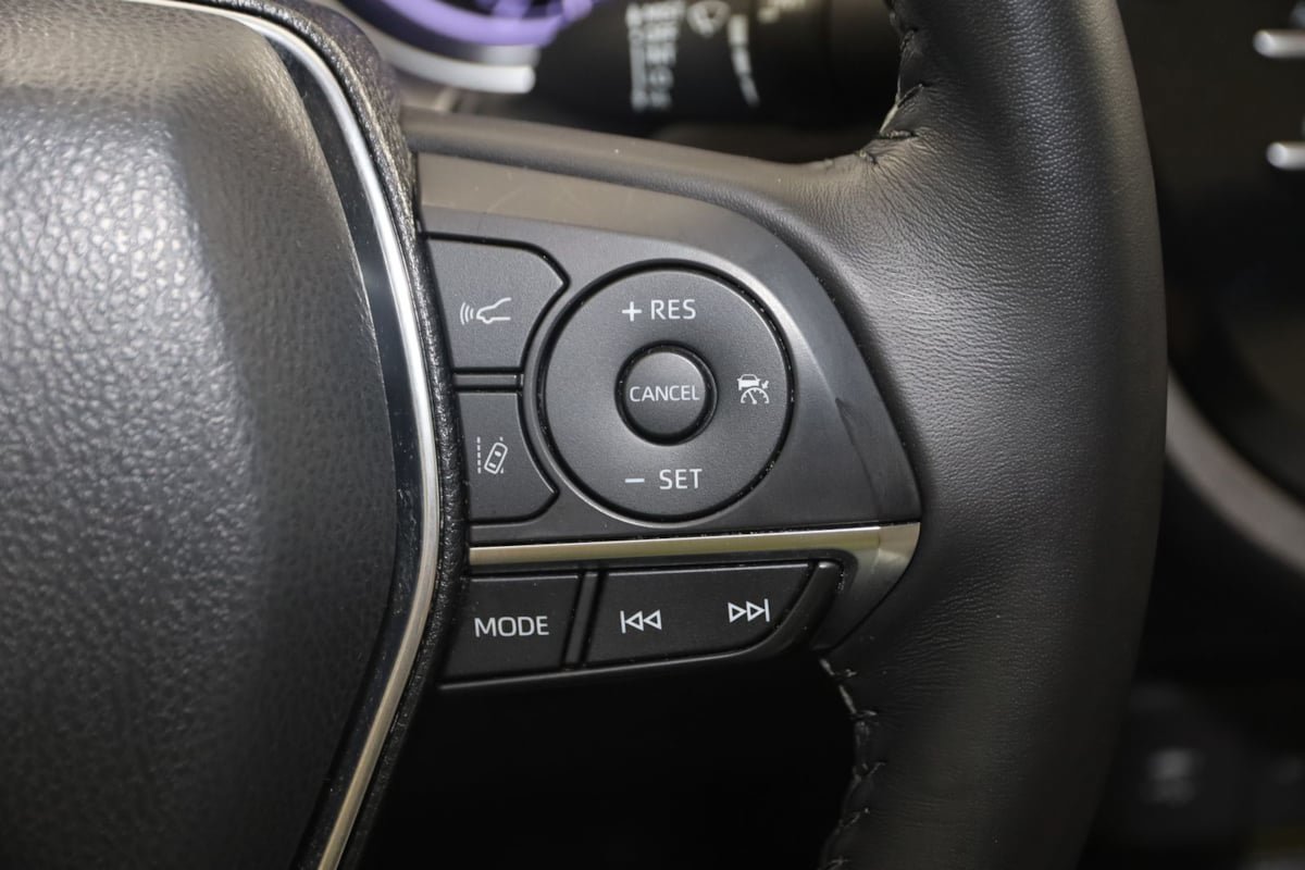 Used 2019 Toyota Camry XLE FWD image 34
