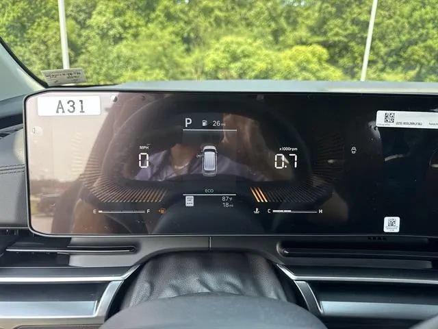 New 2027 Kia Carnival FWD image 10