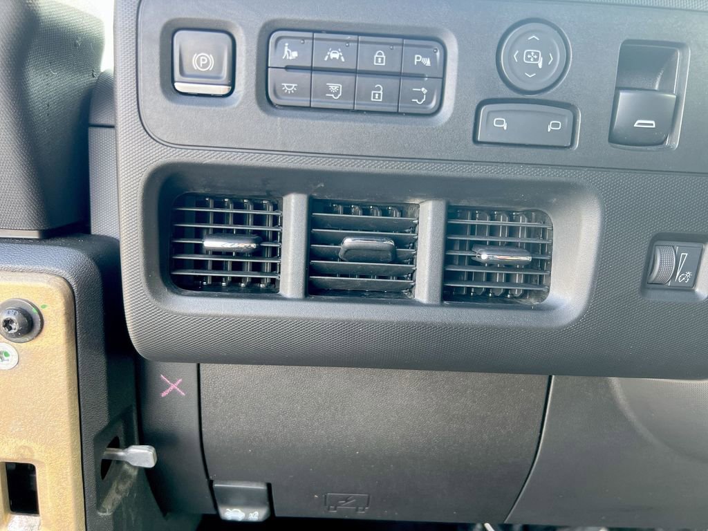 Used 2024 Chevrolet Brightdrop 600 w/ Battery Pack, Max Range image 16