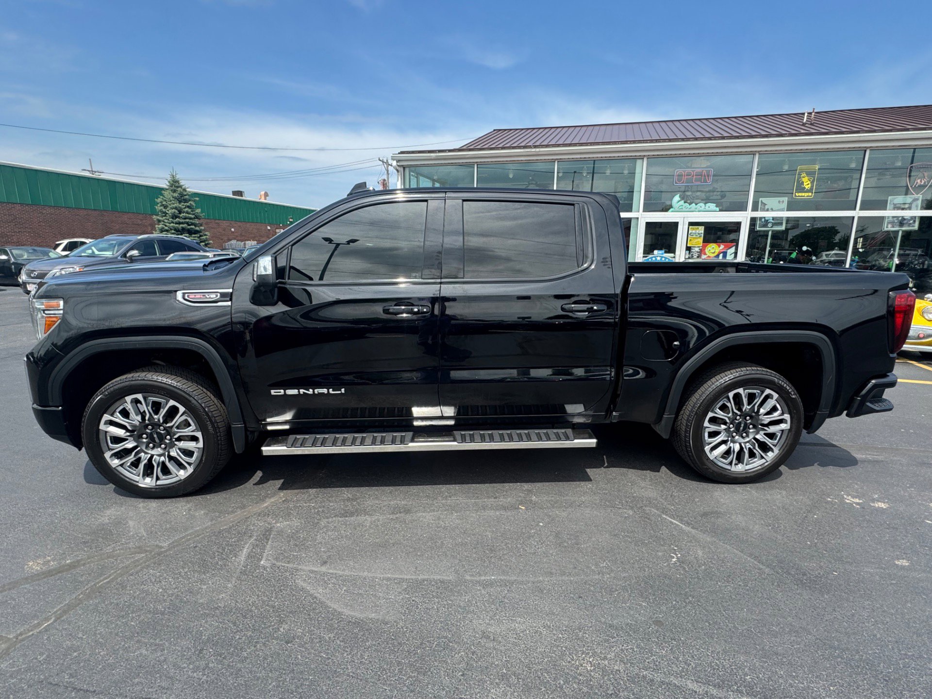 Used 2019 GMC Sierra 1500 Denali image 5
