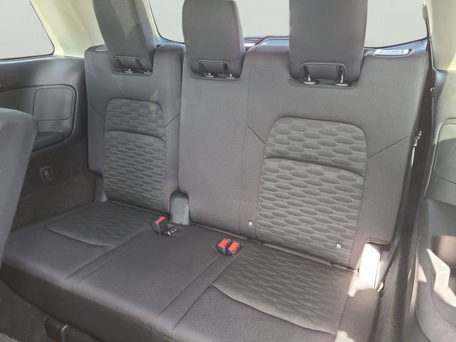 Used 2025 Nissan Pathfinder SV image 13