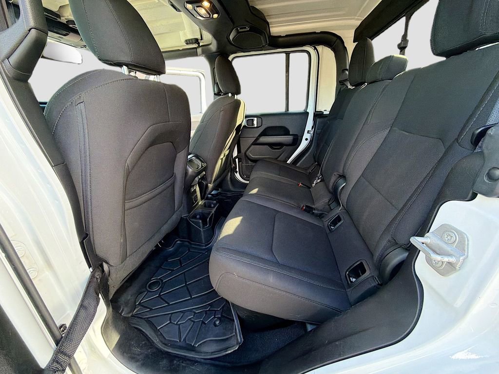 Used 2023 Jeep Gladiator Overland image 22