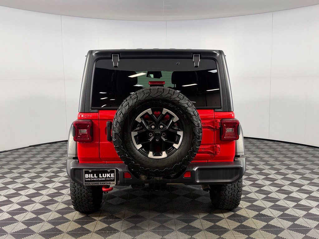 Used 2025 Jeep Wrangler Unlimited Rubicon w/ Convenience Group AWD/4WD image 8