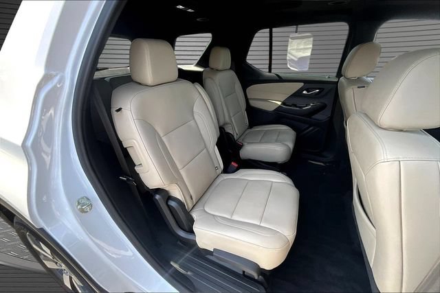 Used 2023 Chevrolet Traverse LT w/ LT Premium Package AWD/4WD image 25