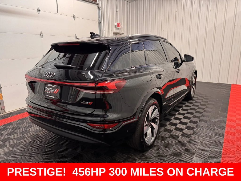 Used 2025 Audi Q6 e-tron Prestige w/ 20" Wheel Package AWD/4WD image 4