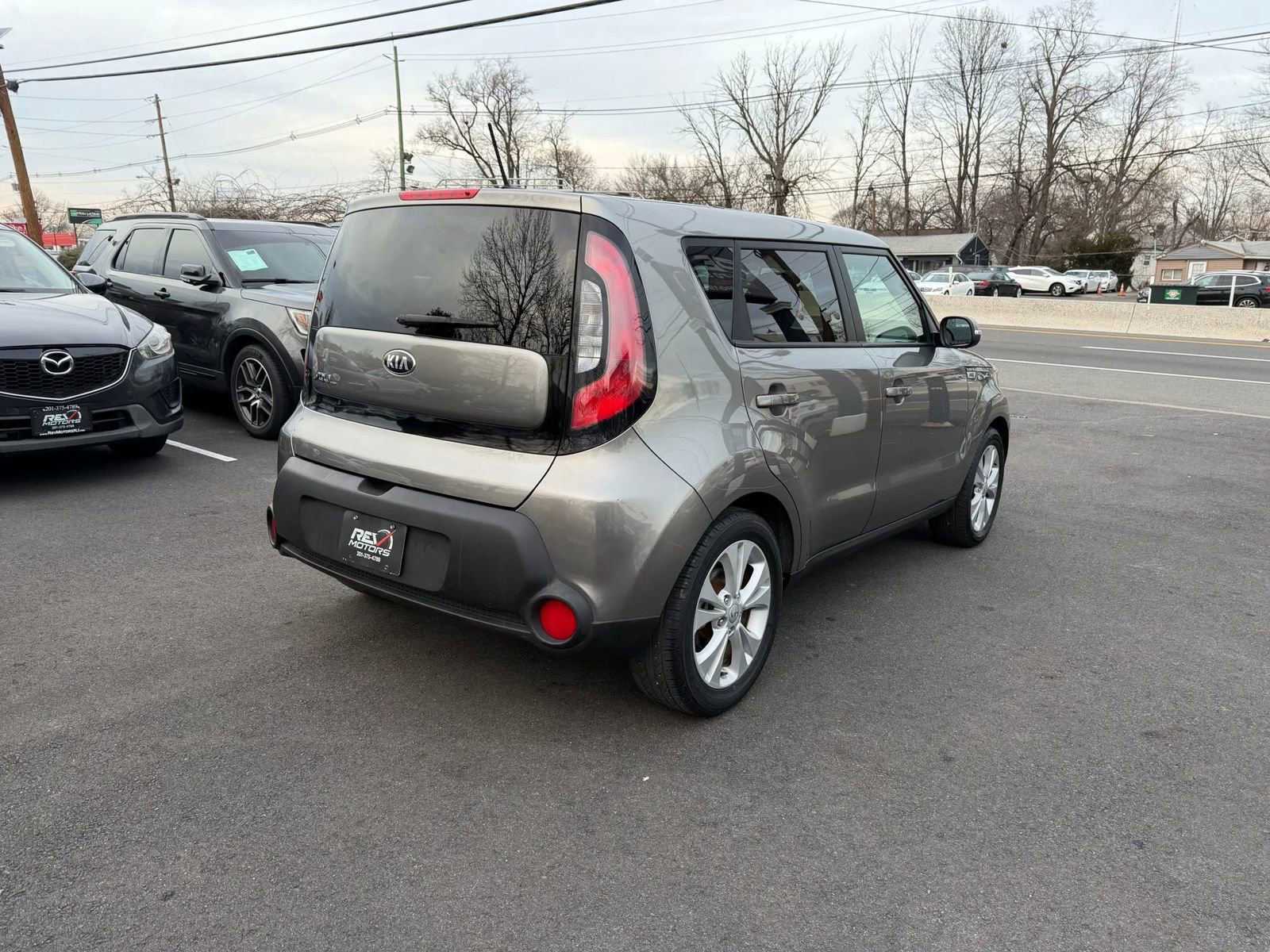 Used 2014 Kia Soul + FWD image 7