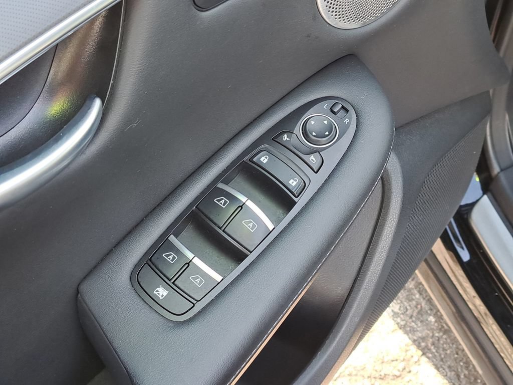 Used 2025 INFINITI QX50 Luxe AWD/4WD image 20