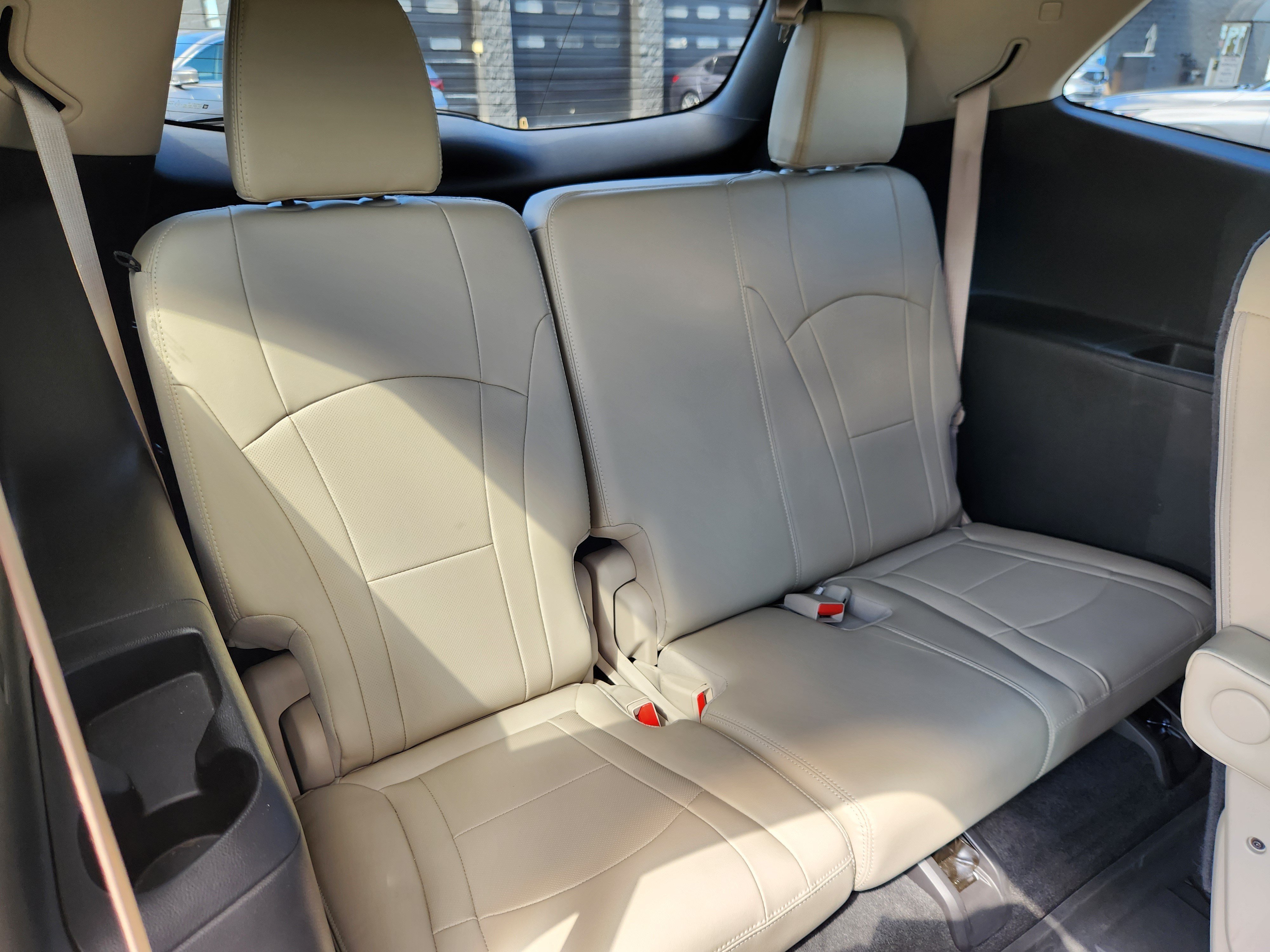 Used 2018 Buick Enclave Essence FWD image 16