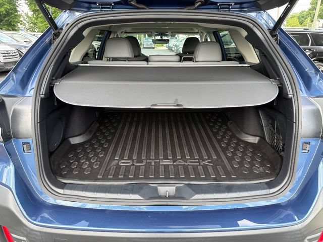 Used 2022 Subaru Outback Limited AWD/4WD image 8
