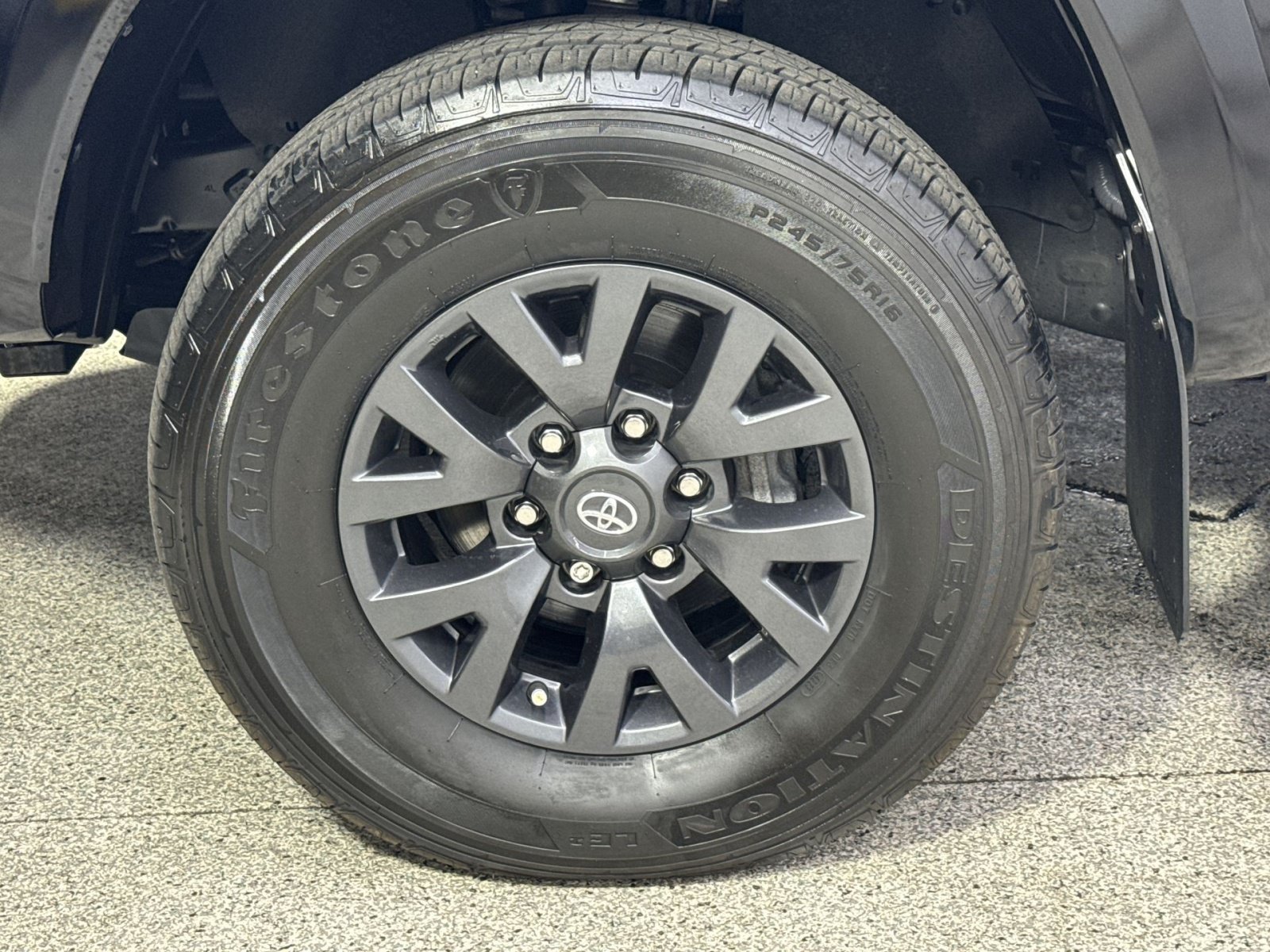 Used 2023 Toyota Tacoma SR5 AWD/4WD image 24