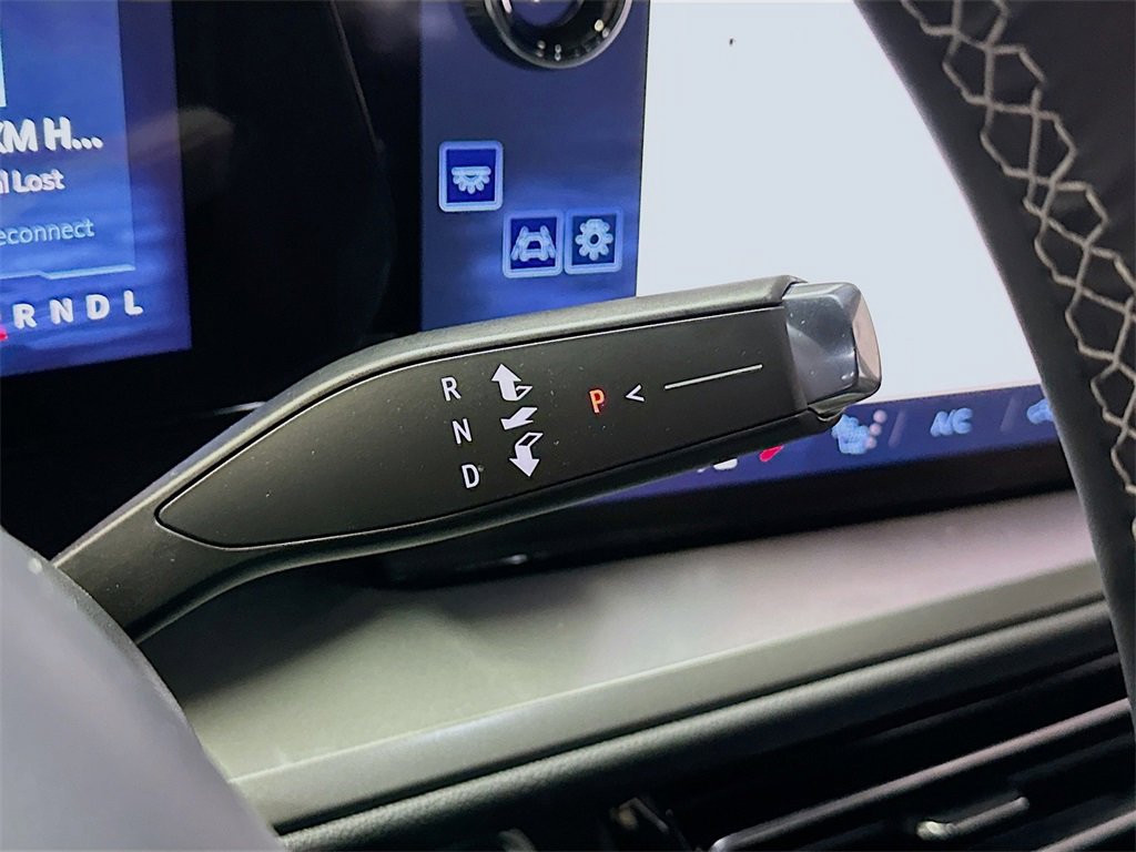 New 2025 Chevrolet Traverse LT w/ Enhanced Driving Package image 18