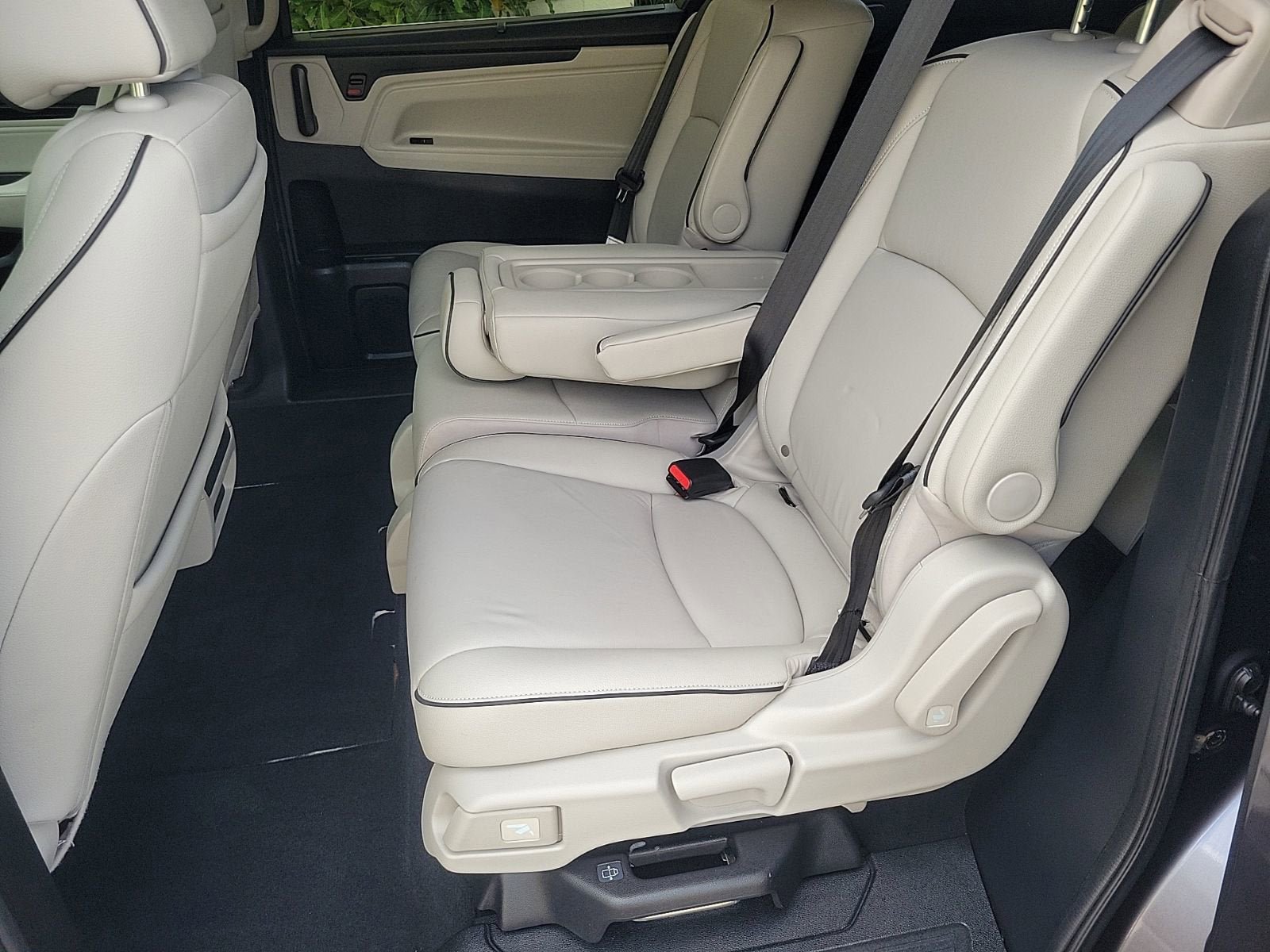 Used 2025 Honda Odyssey Touring image 14