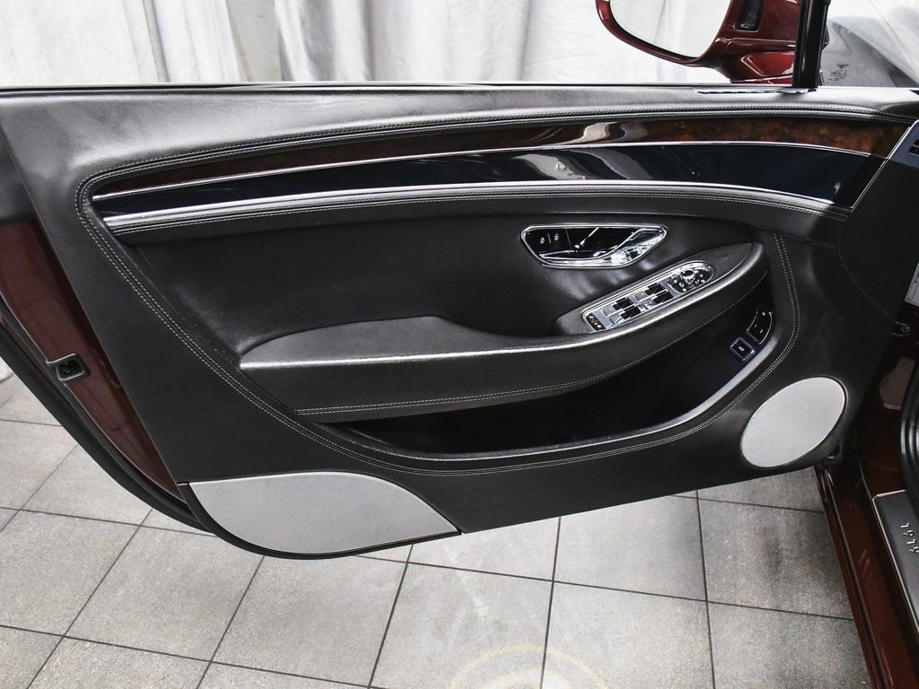 Used 2020 Bentley Continental GT image 9