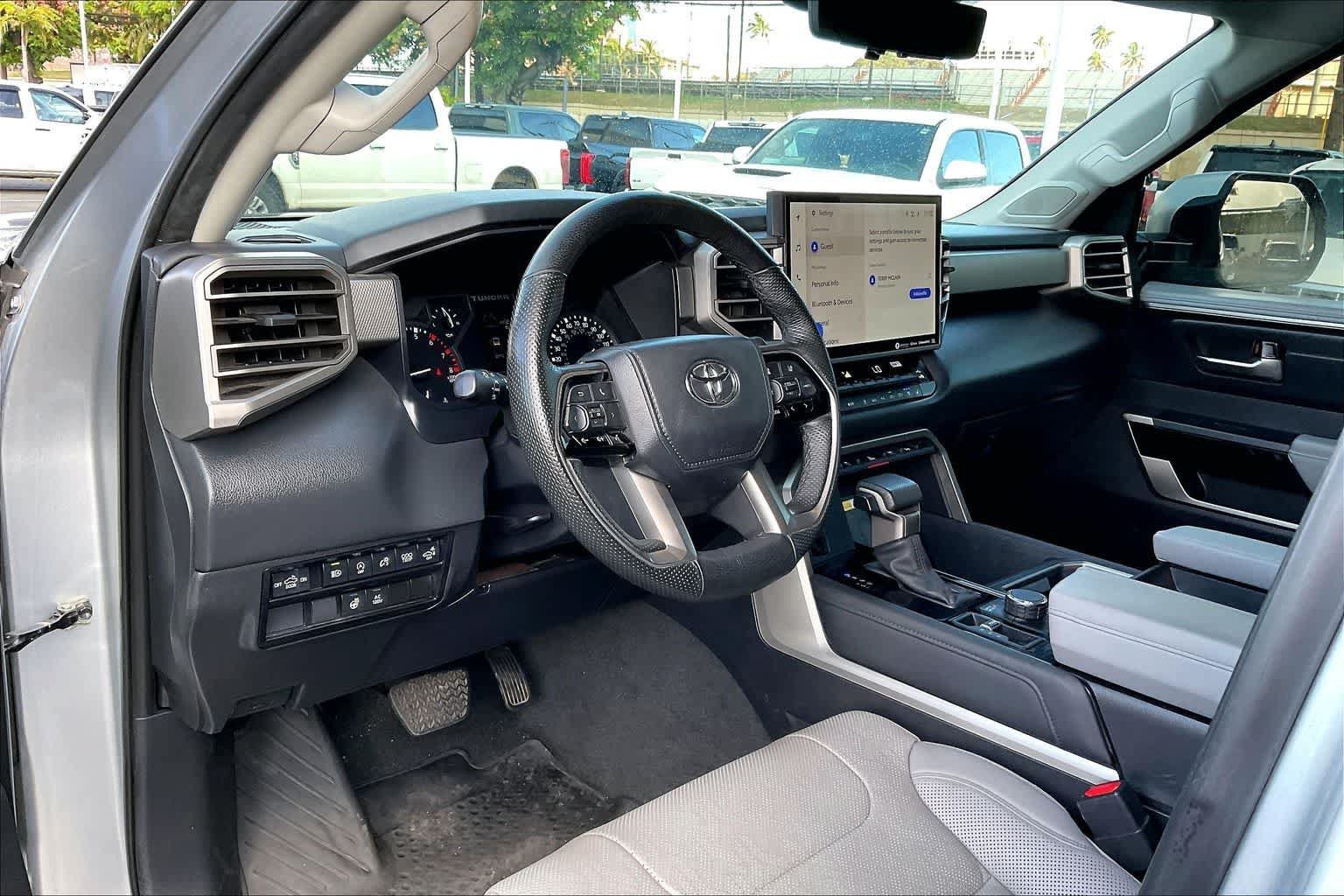 Used 2023 Toyota Tundra Limited AWD/4WD image 2