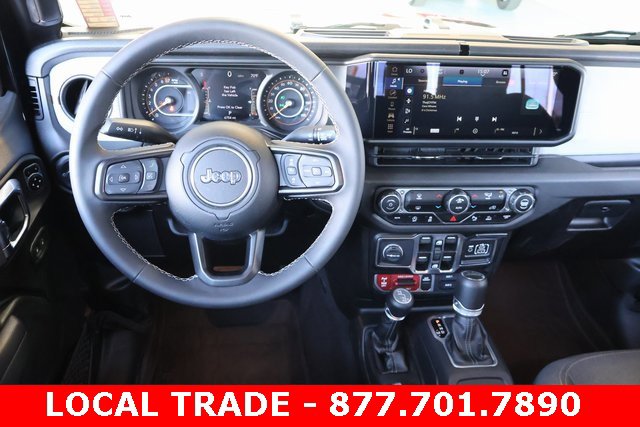 Used 2025 Jeep Gladiator Willys image 13