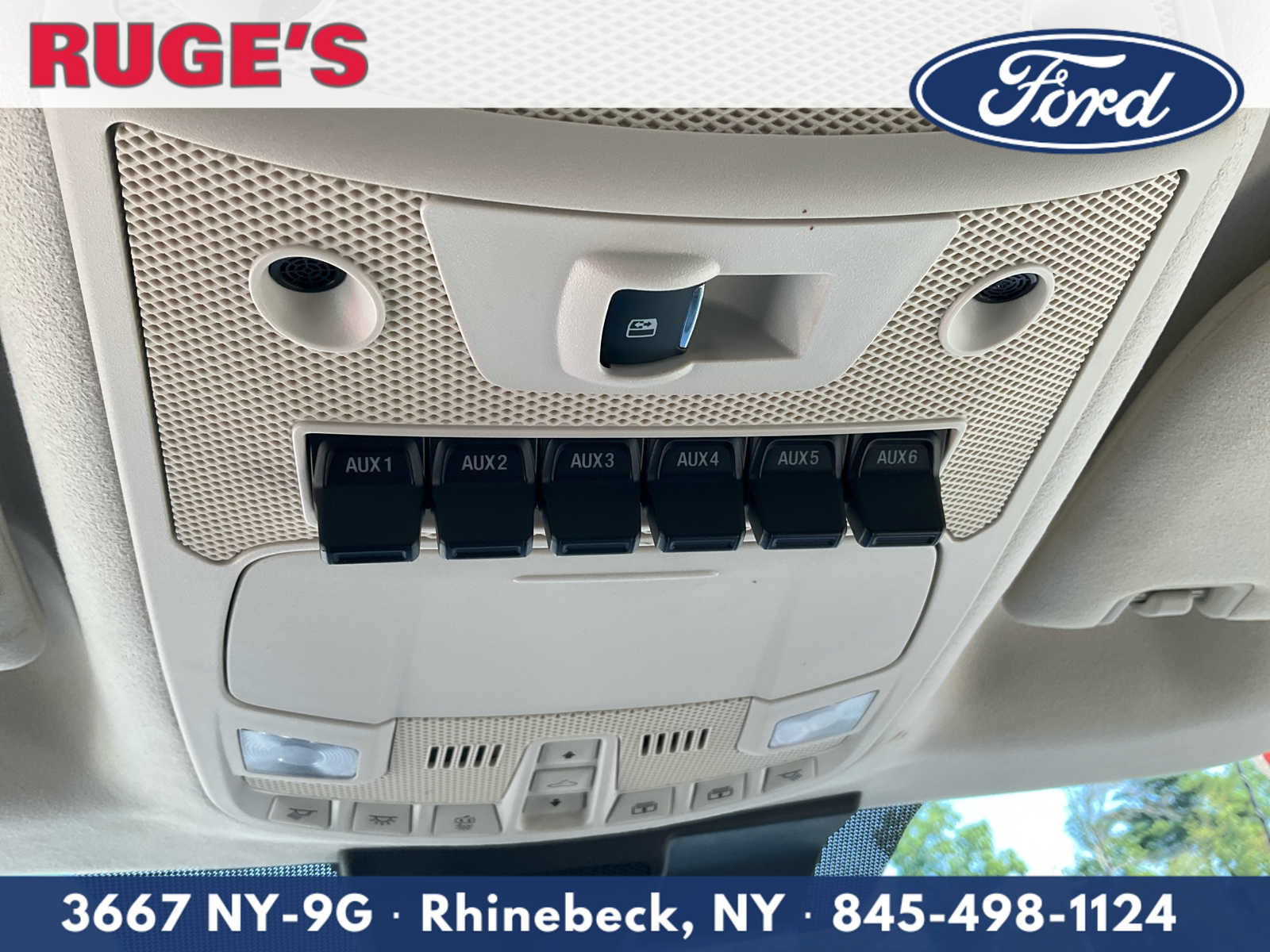 Used 2021 Ford F350 Limited w/ FX4 Off-Road Package AWD/4WD image 32