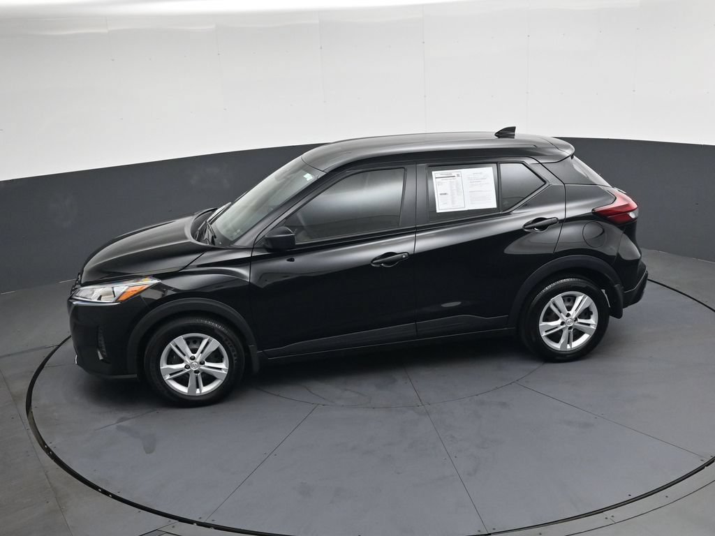 Certified 2025 Nissan Kicks Play S FWD image 39