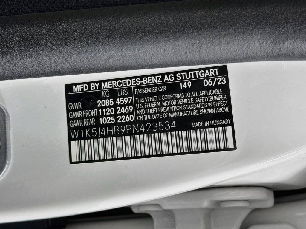 Used 2023 Mercedes-Benz CLA 250 4MATIC w/ Premium Package image 31