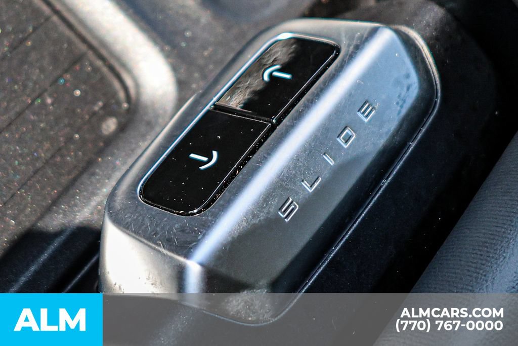 Used 2025 Ford Expedition Active AWD/4WD image 43