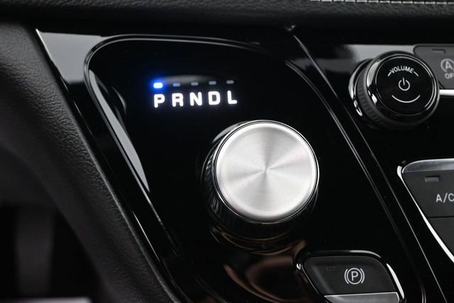 New 2027 Chrysler Pacifica Select FWD image 35