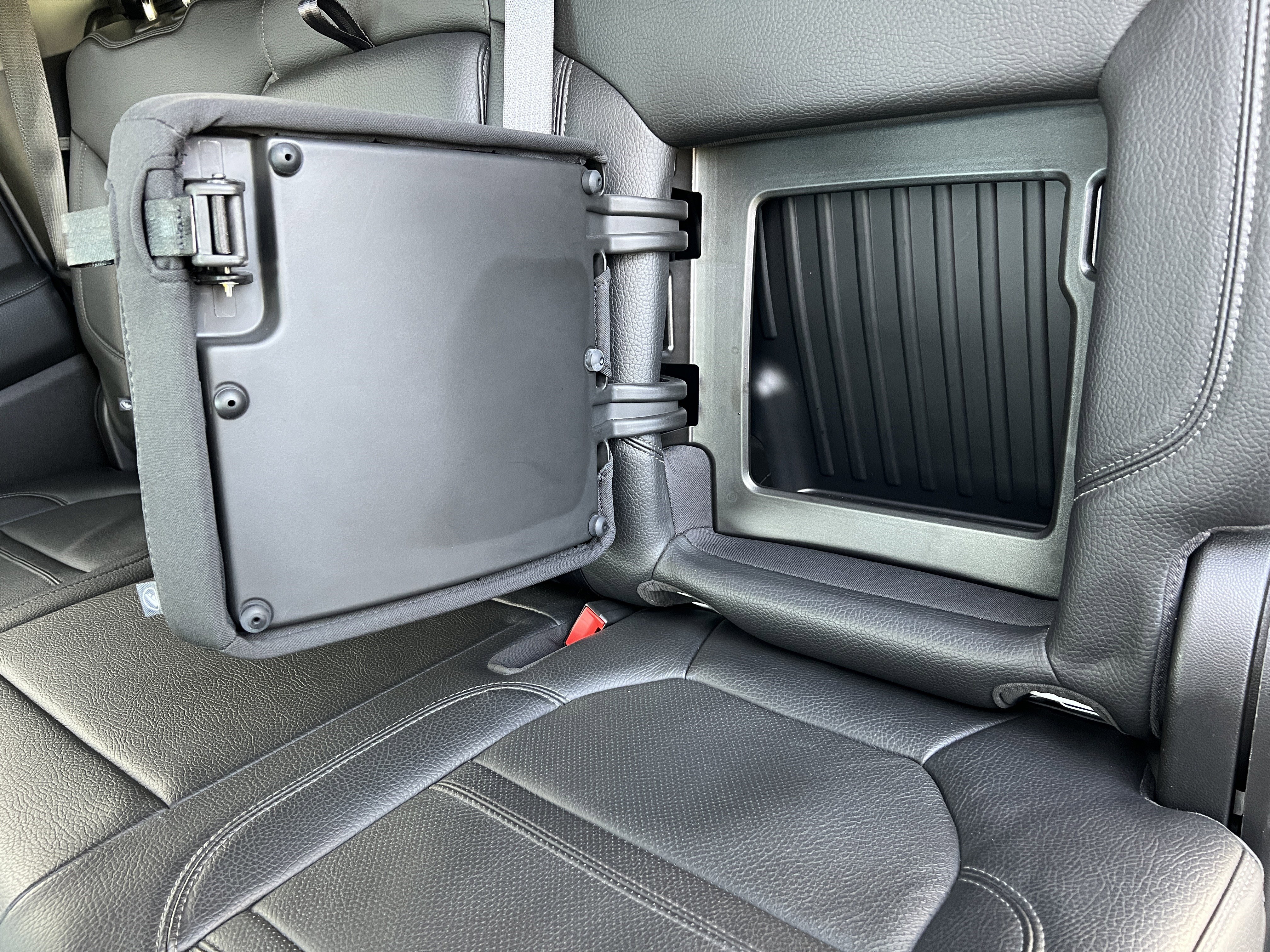 Used 2022 GMC Sierra 3500 Denali w/ Denali Ultimate Package image 18