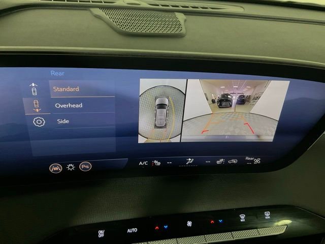 Used 2025 Buick Enclave Preferred image 10