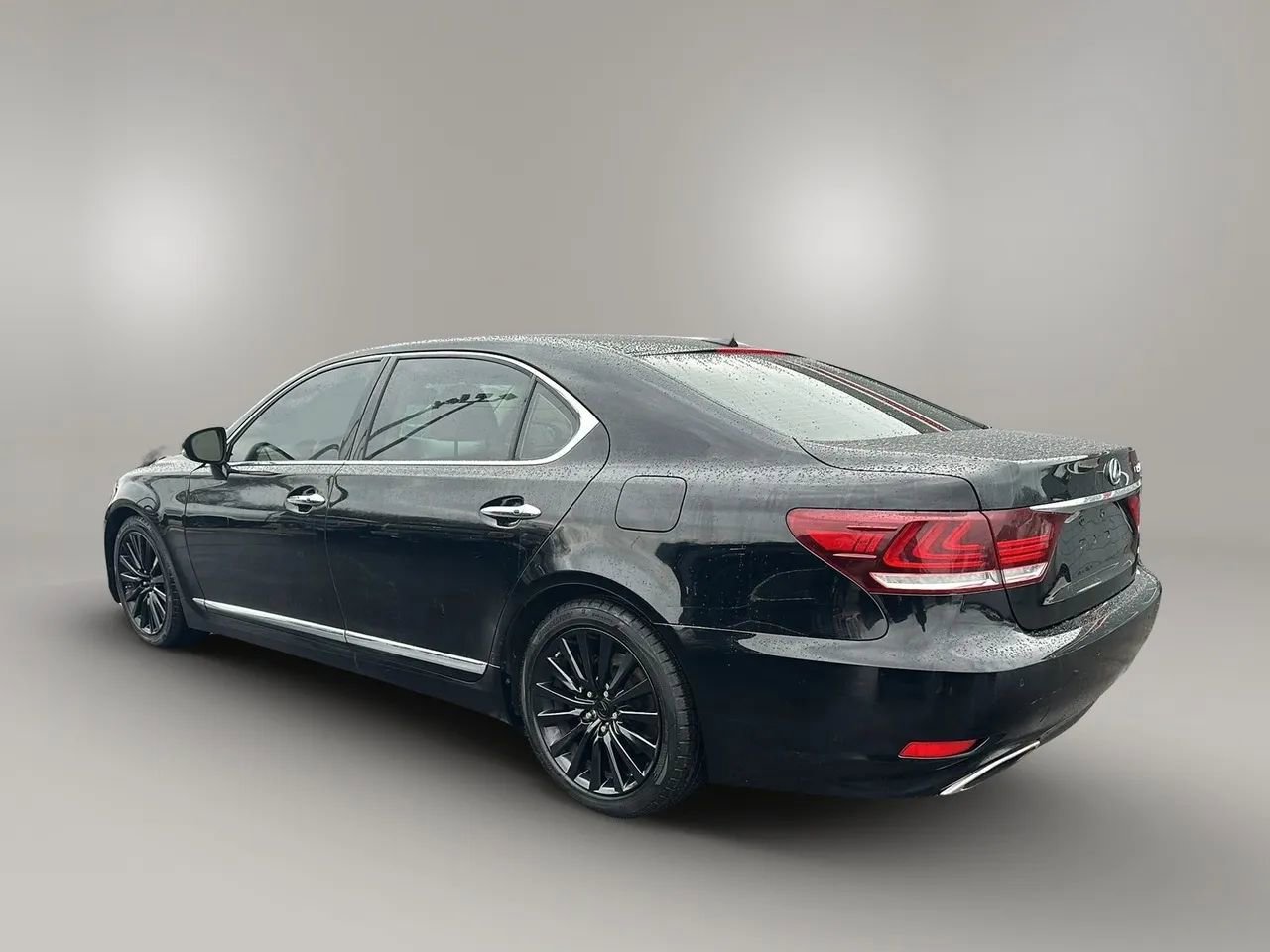 Used 2013 Lexus LS 460 L image 3