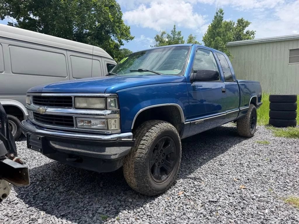 Used 1997 Chevrolet Silverado 1500 4x4 Extended Cab image 1