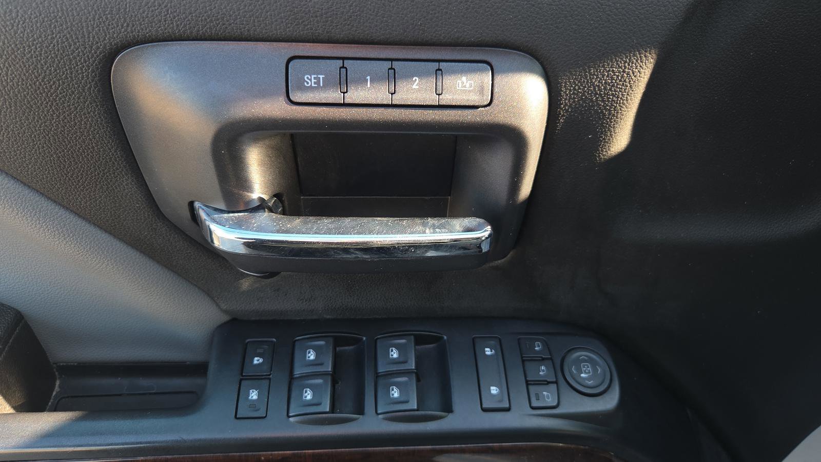 Used 2018 GMC Sierra 1500 SLT w/ SLT Premium Package image 26