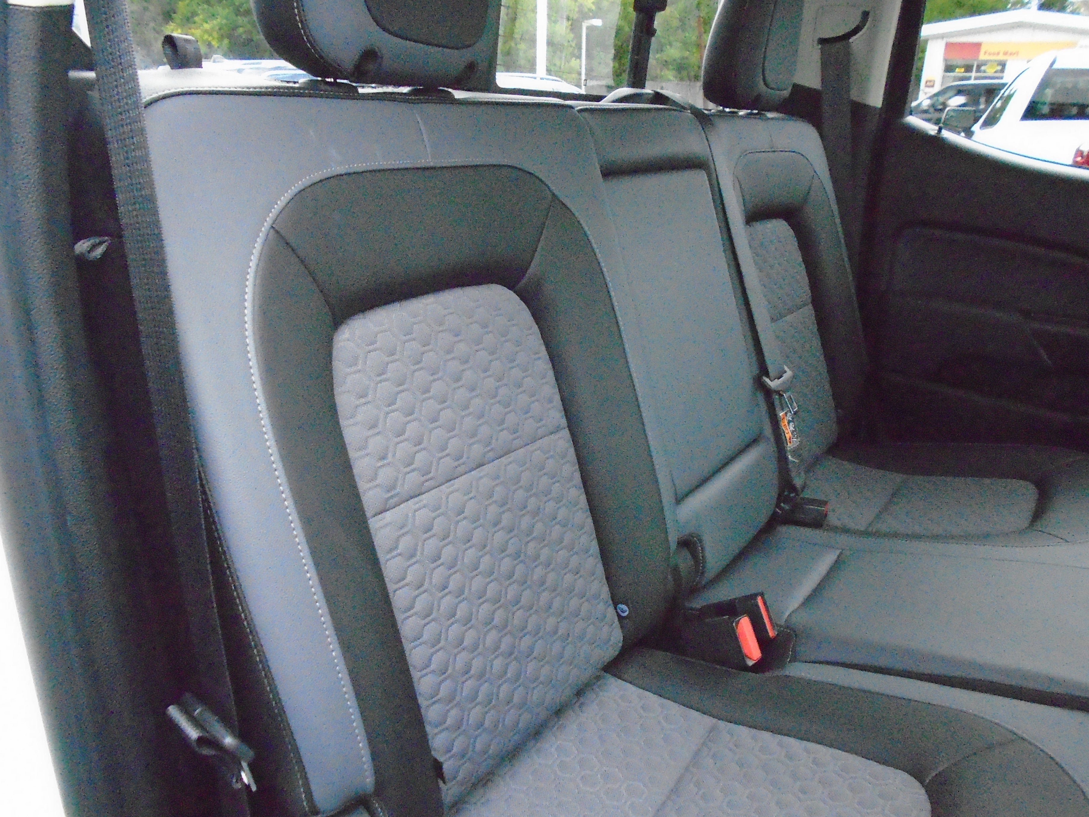 Certified 2019 Chevrolet Colorado Z71 AWD/4WD image 36