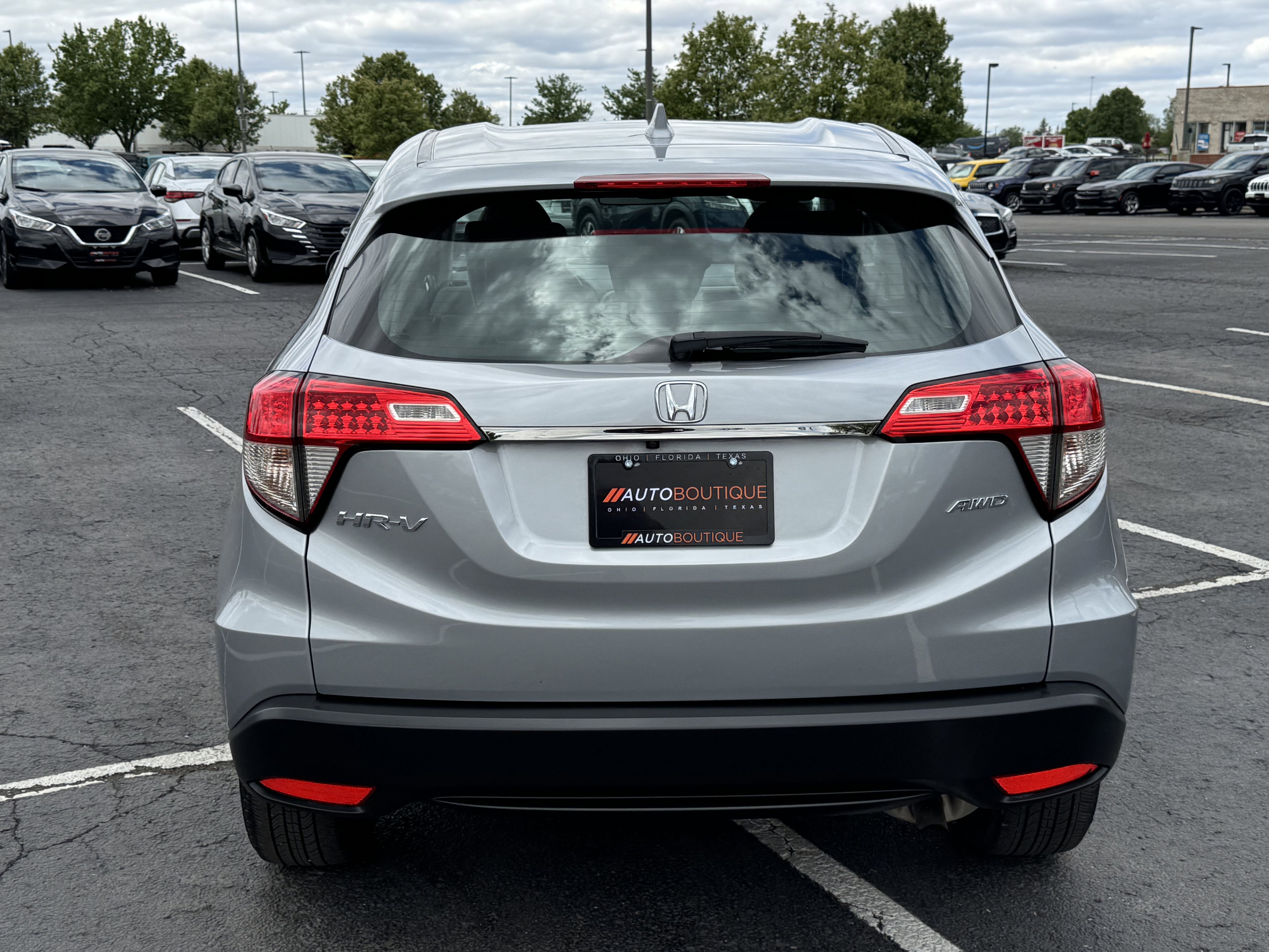 Used 2022 Honda HR-V LX image 10