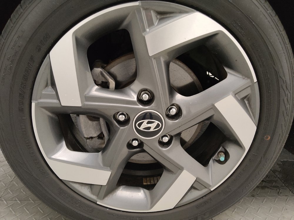 Used 2022 Hyundai Venue SEL FWD image 31