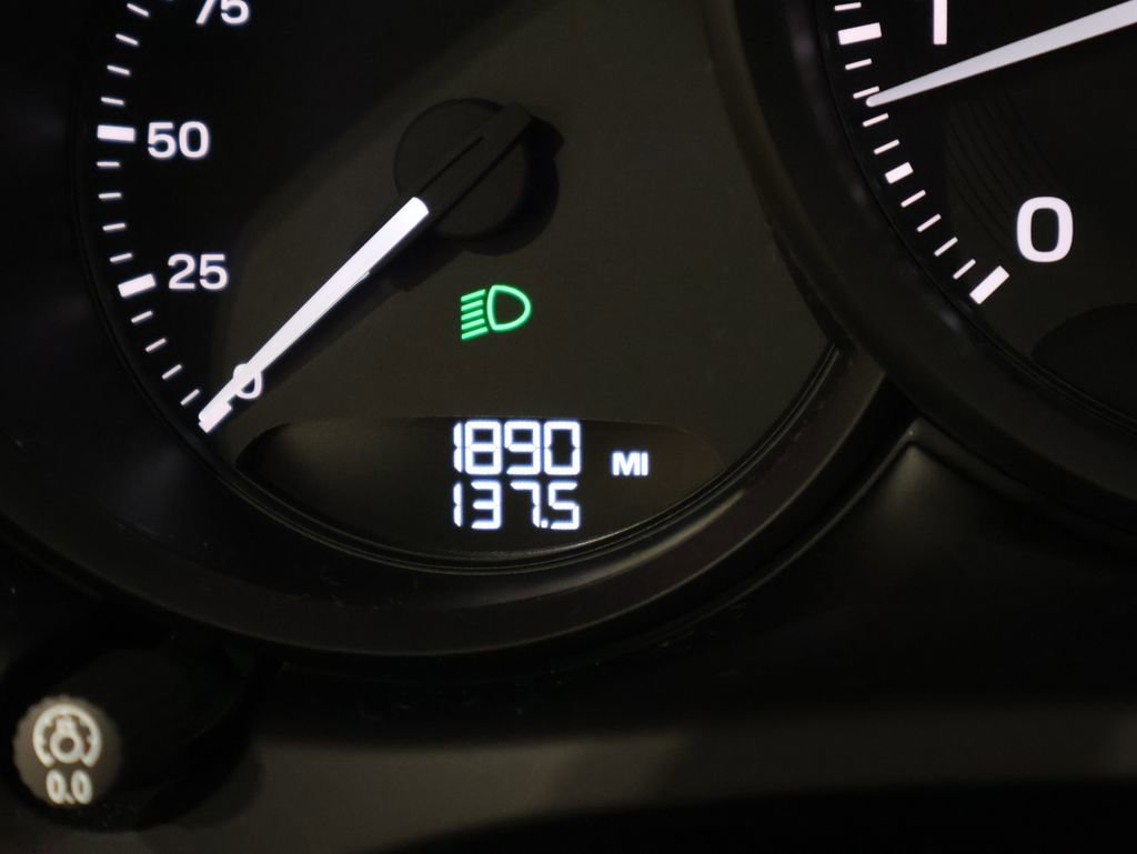 Used 2026 Porsche Macan GTS image 35