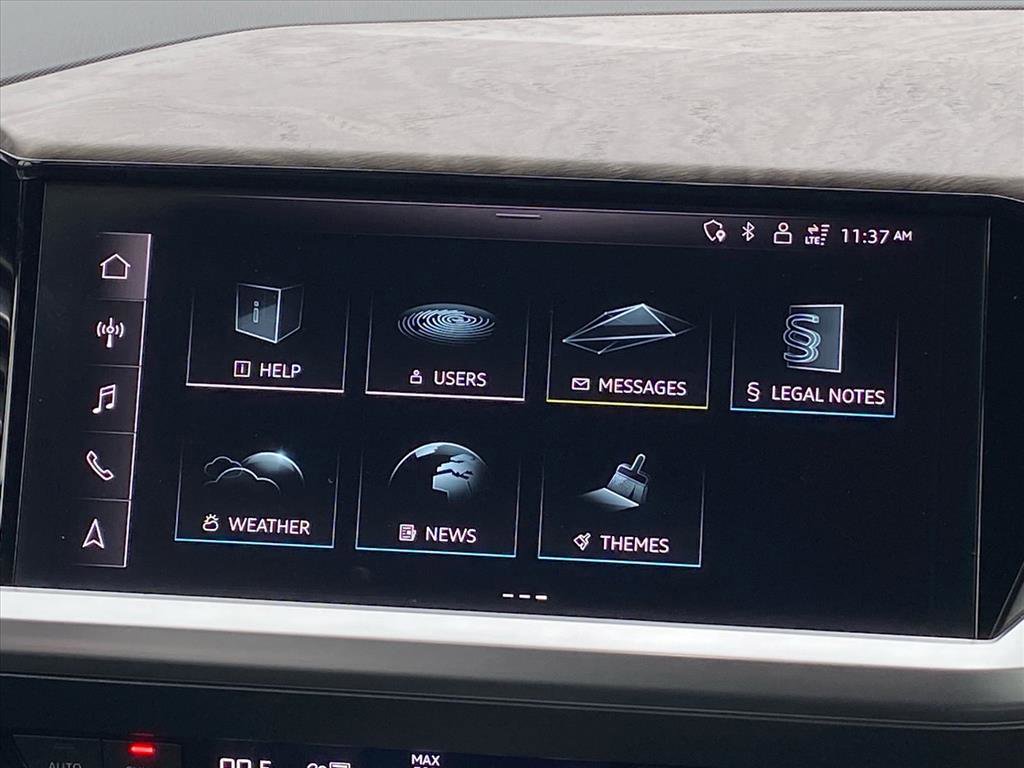 Used 2024 Audi Q4 e-tron Premium Plus w/ Premium Plus image 7