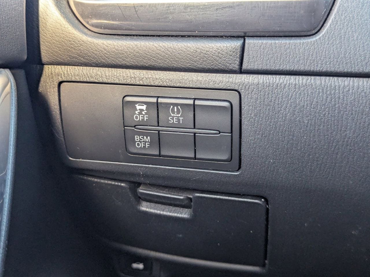 Used 2015 MAZDA MAZDA6 Touring FWD image 29