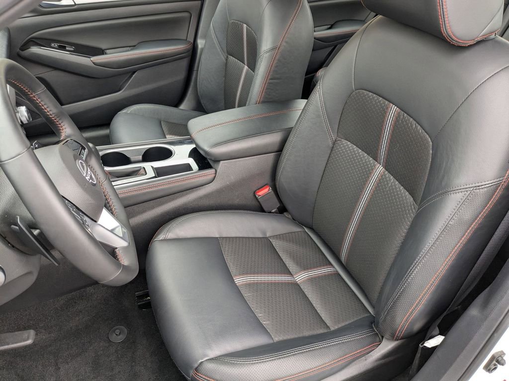 Used 2025 Nissan Altima 2.5 SR image 18