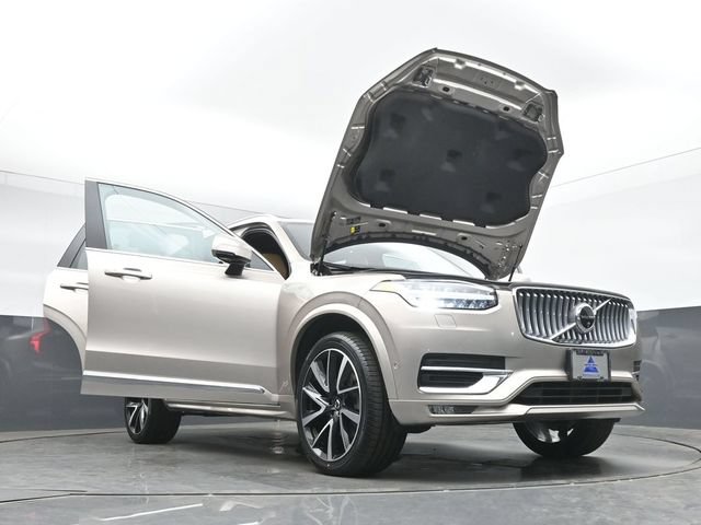 Used 2024 Volvo XC90 B6 Ultimate w/ Protection Package Premier AWD/4WD image 55