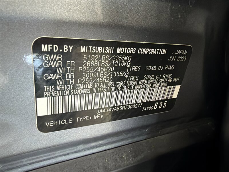 Used 2024 Mitsubishi Outlander SE Black Edition image 38
