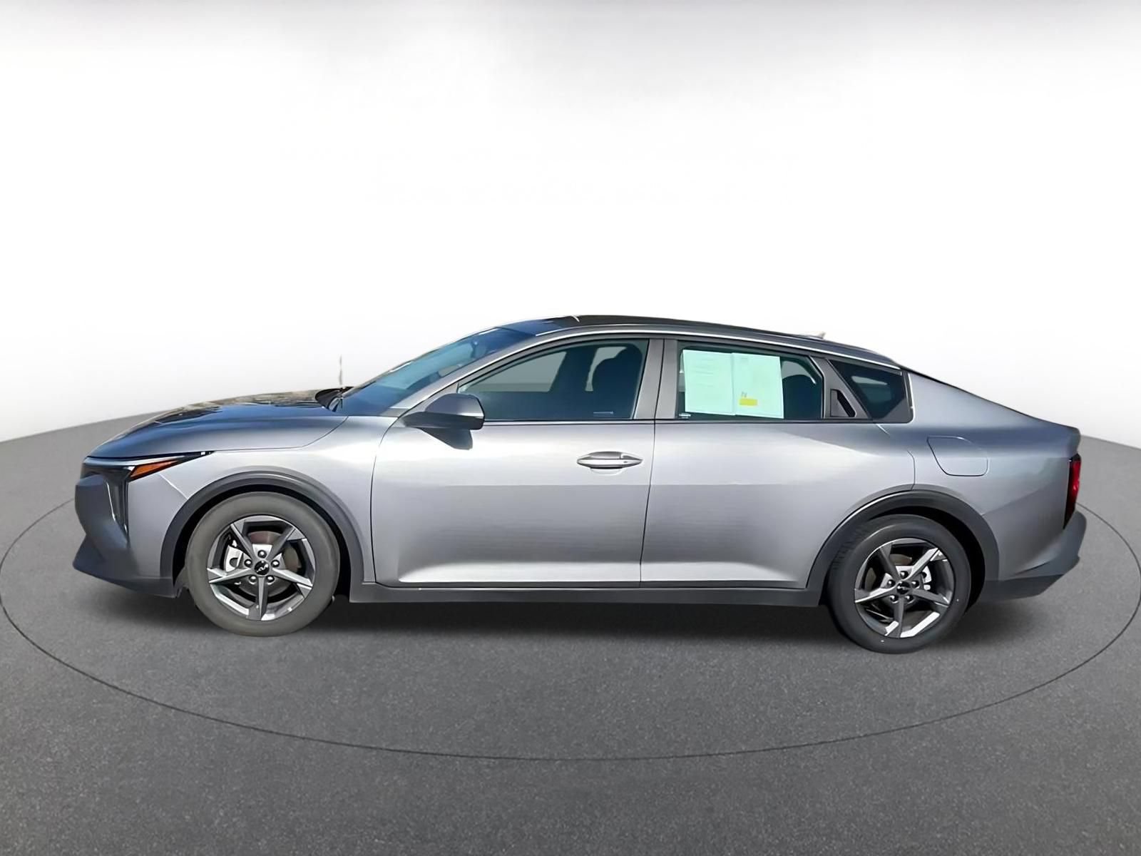 Used 2025 Kia K4 FWD image 8